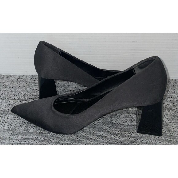 ZARA Heels WomensSize 38 US 7.5 Black Pointed Toe Pumps Minimalist Office Career - Picture 1 of 13